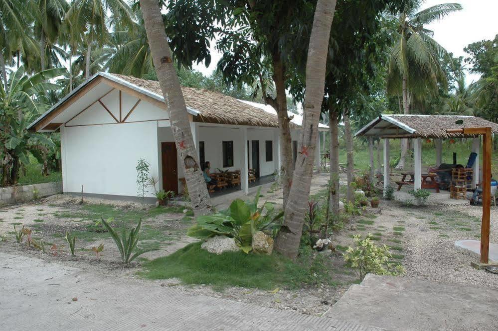 Neptune Diving Resort Santander Exterior photo
